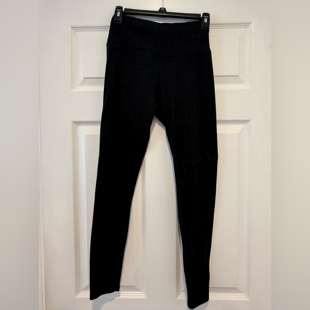 Women’s Black Orvis Leggings
